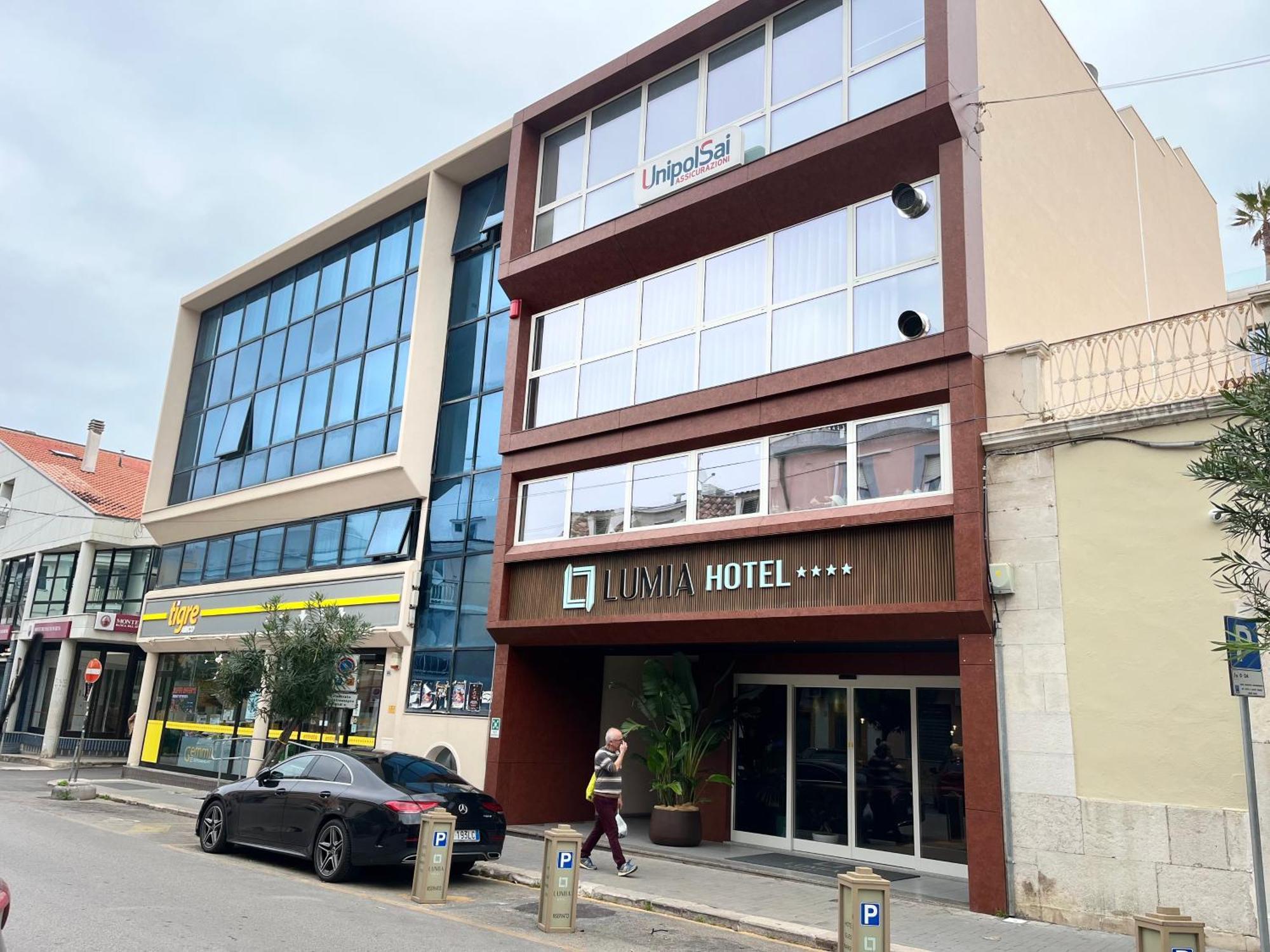 Lumia Hotel Термоли Экстерьер фото