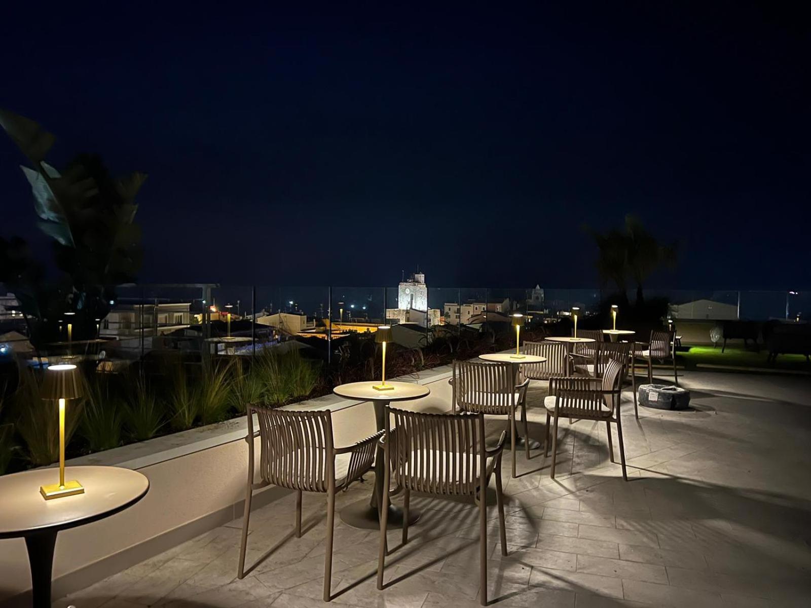 Lumia Hotel Термоли Экстерьер фото