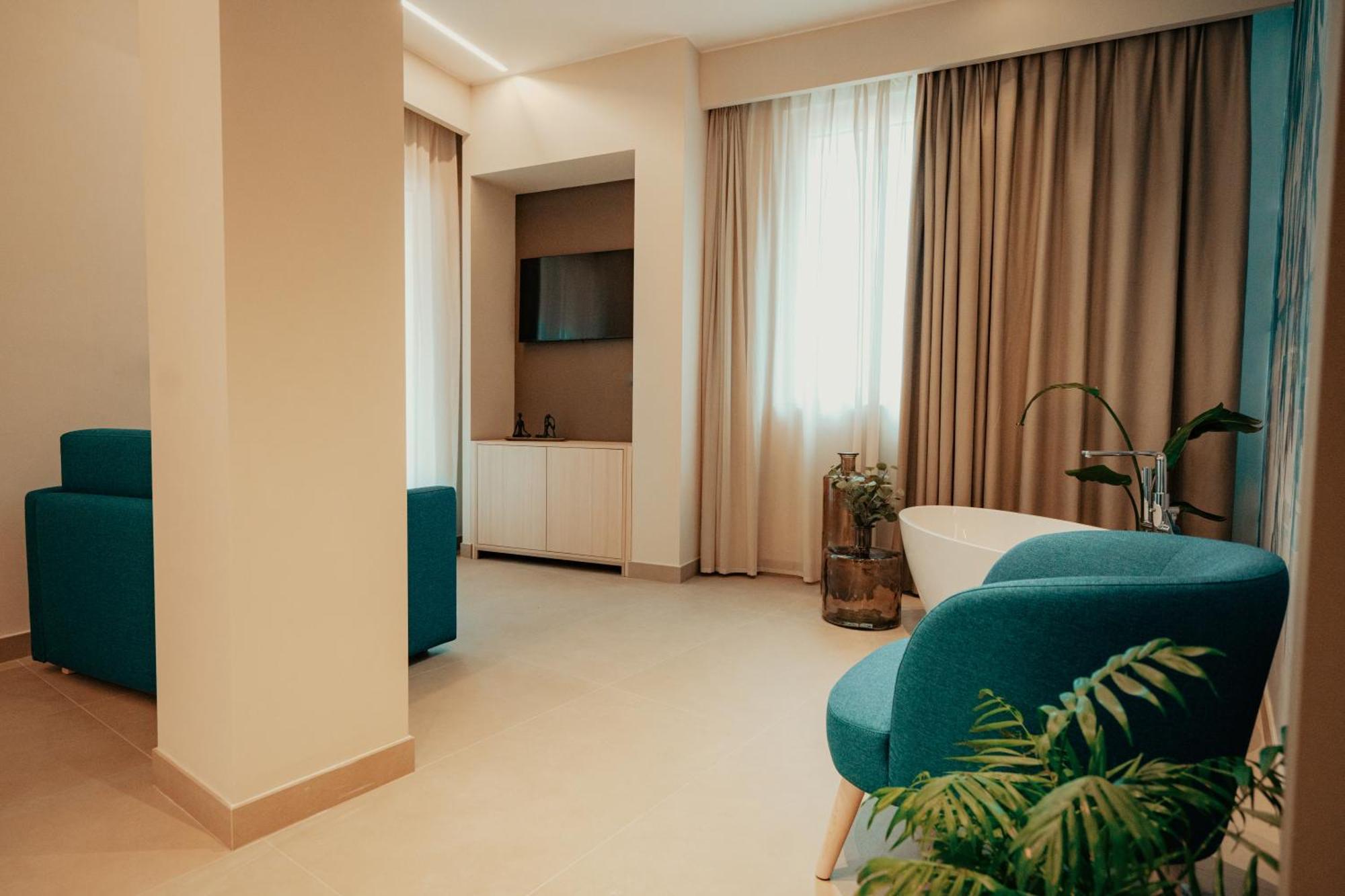 Lumia Hotel Термоли Экстерьер фото
